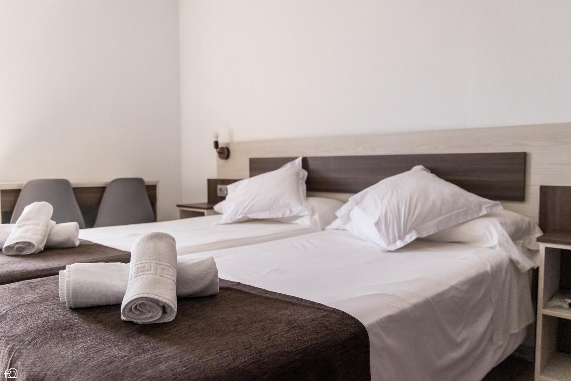 Meson Hostal La Cabana Медельин Экстерьер фото