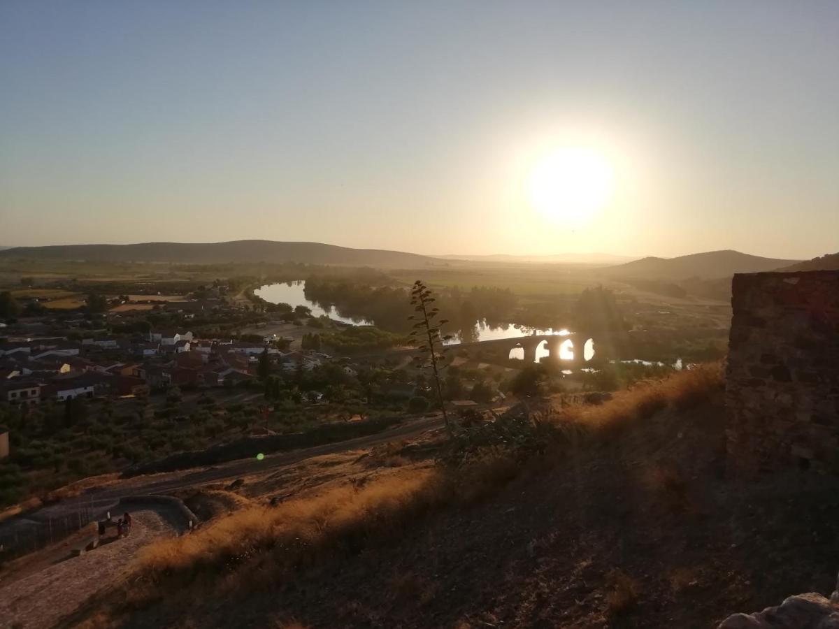 Meson Hostal La Cabana Медельин Экстерьер фото